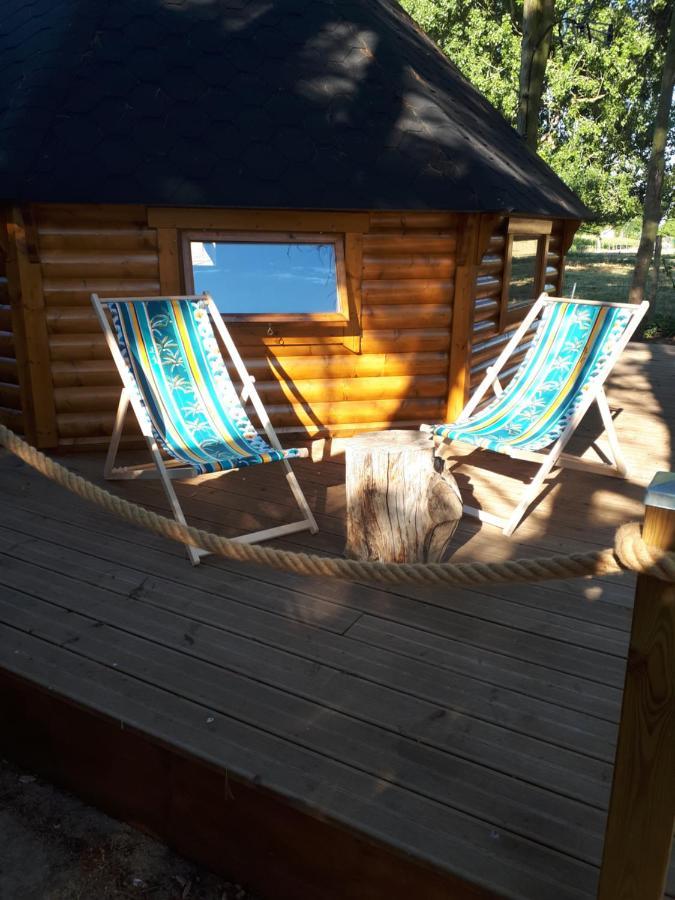 Chambres D'Hotes Les 4 Vents Yzengremer Exterior photo